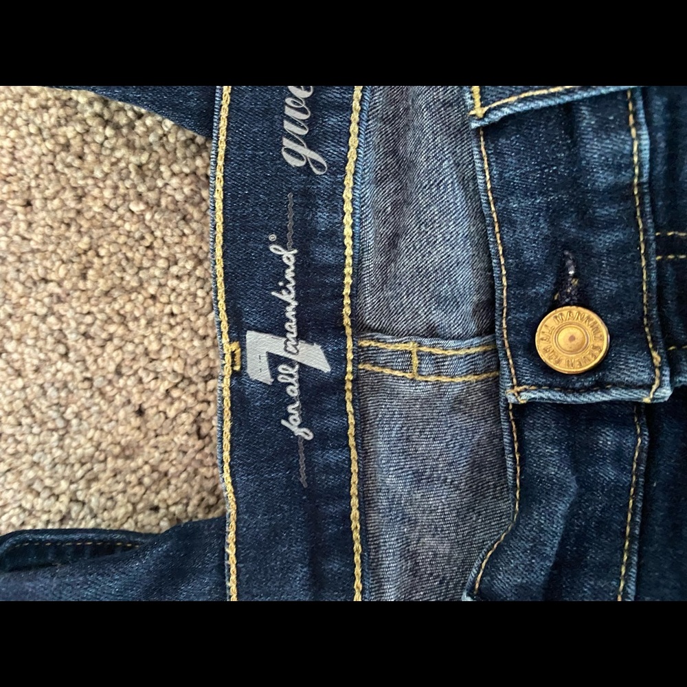 Jeans - Picture 3 of 5